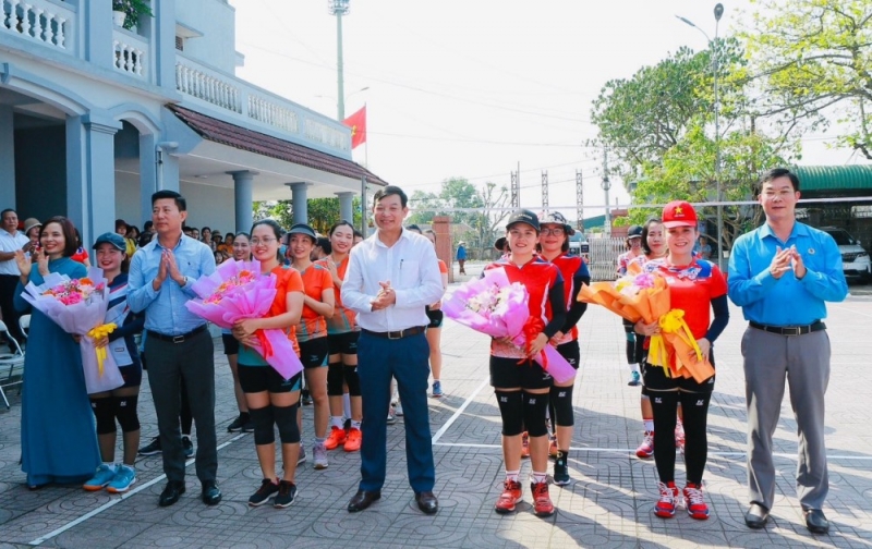 CĐCS Công ty CP Cấp nước Hà Tĩnh: Sôi nổi các hoạt động chào mừng kỷ niệm Ngày Quốc tế Phụ nữ 8/3